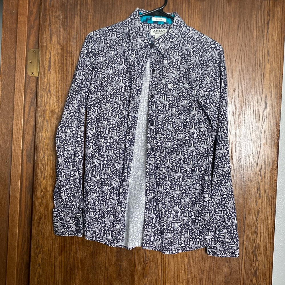 Ariat women’s medium button up